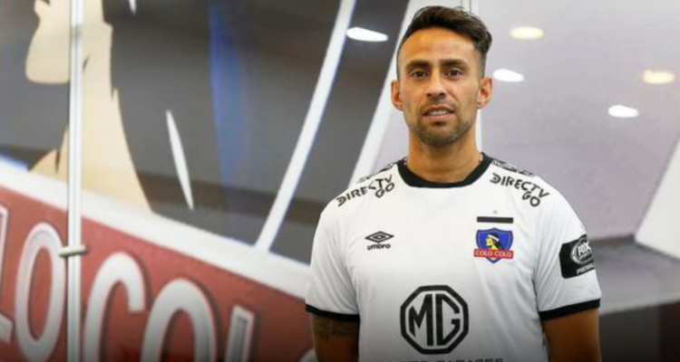 Mago Valdivia evidencia sus molestia, ante la falta de público en el Monumental.