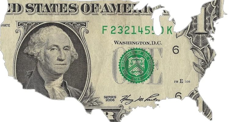 Dólar se acercó a los $870 y contuvo escalada tras agresiva alza de la Fed a los tipos de interés