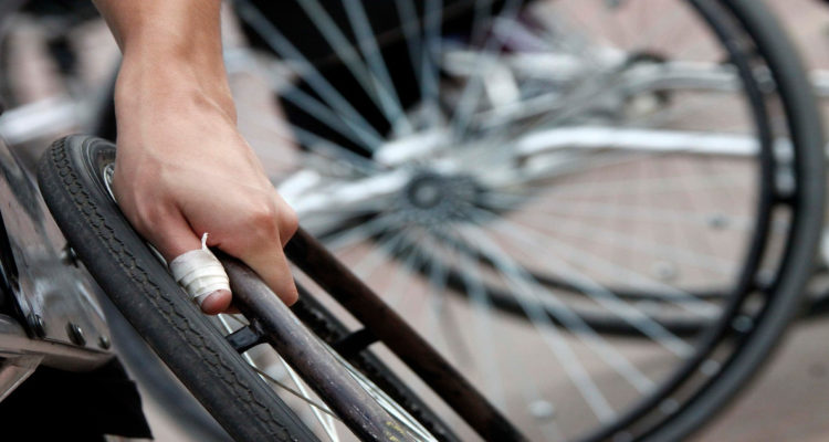 Condenan a chofer ebrio que atropelló y mató a hombre en silla de ruedas en Chillán