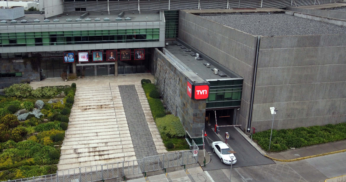 Fotografía de la fachada de TVN.