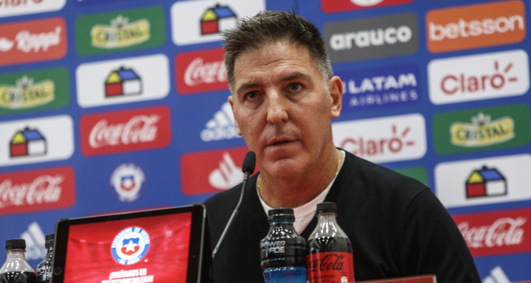 Eduardo Berizzo durante su presentación en La Roja.