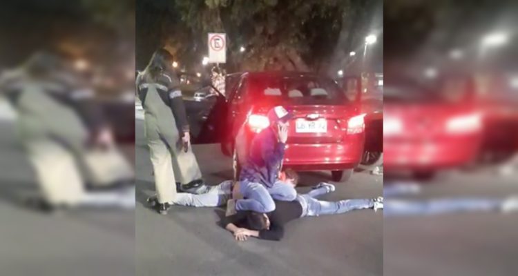 Dos funcionarios PDI frustran a tiros encerrona en San Miguel: dos detenidos