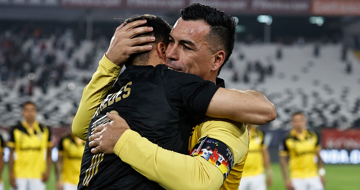 Esteban Paredes en su regreso al Monumental.
