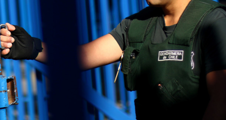 Gendarmería de Los Ríos confirma trabajos con INDH tras querellas contra funcionarios