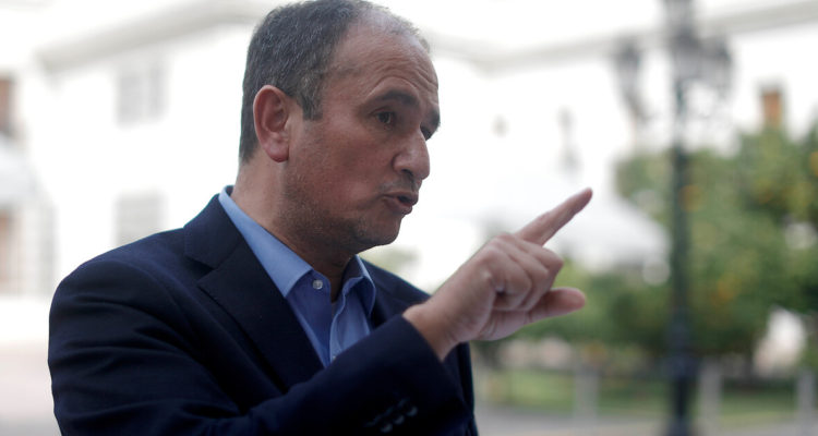 Gobernador Díaz aboga por ampliar protección a predios forestales tras reunión con presidente Boric