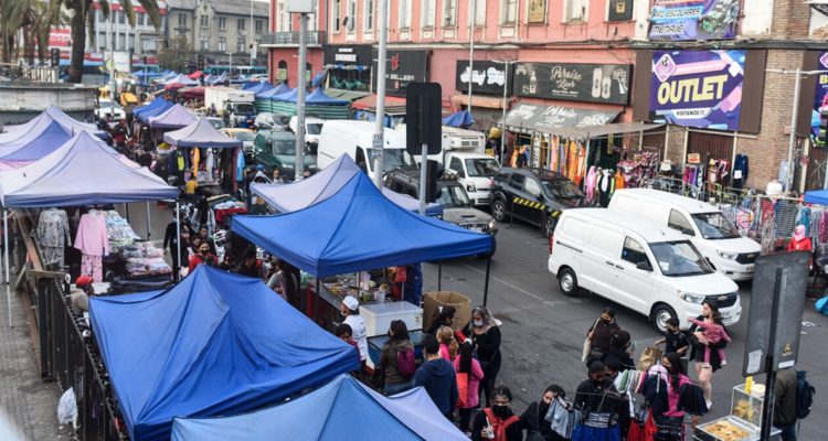 Gobierno anuncia copamiento policial y fiscalizaciones para combatir mafias en el barrio Meiggs