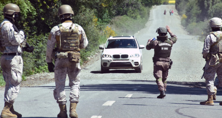 Gobierno intenta diferenciarse de Piñera con breve agregado en el Decreto de Estado de Excepción