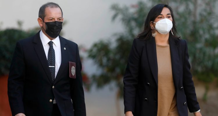 Situado en la línea de fuego: Gobierno y PDI detallan detención de acusado por balear a periodista