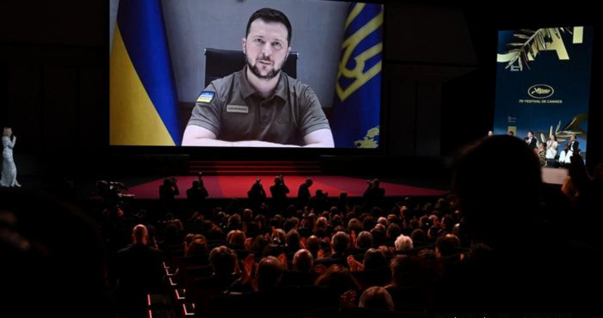 Zelenski reconoce que situación en el Donbás es difícil por guerra en Ucrania.