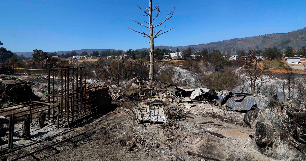 Vecinos damnificados por incendio en Laguna Verde solicitan viviendas prometidas y acusan abandono