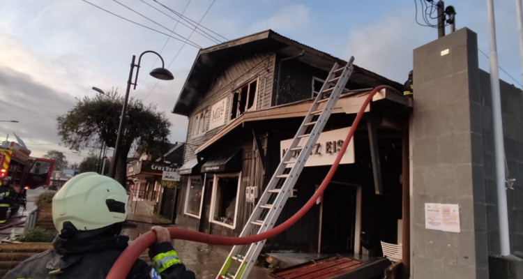 incendio destruye restaurante Futrono