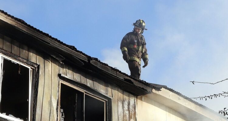 Fallece adulta mayor en incendio en Mariquina