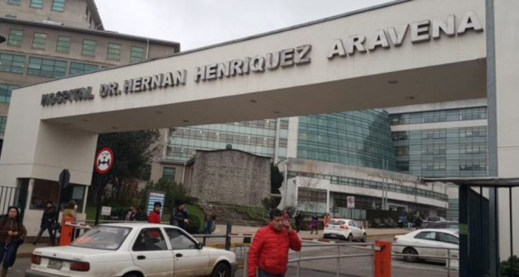 Investigan a dos médicos y un enfermero del hospital regional de Temuco por fraude al fisco