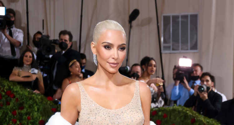 Kim Kardashian usa icónico vestido de Marilyn Monroe en MET Gala