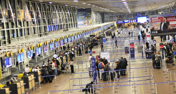 Agencia Uno | Contexto: Aeropuerto Internacional Comodoro Arturo Merino Benítez de Santiago, principal salida del país.