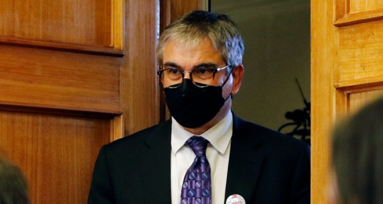 La escueta y tajante respuesta de Marcel ante consultas por el caso de libreta con $1.000 millones