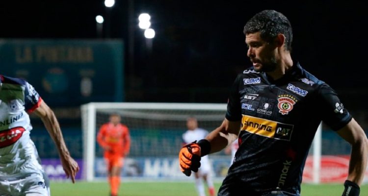 Matías Cano jugando por Cobreloa.