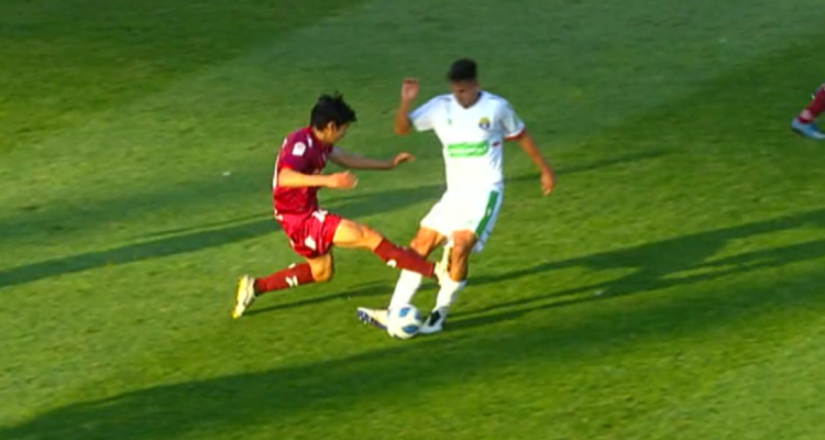 Matías Fernández fue expulsado ante Audax Italiano.