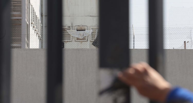 Hombre dio pastillas para dormir a hija de pareja, la violó y contagió de VIH: pasará 10 años preso