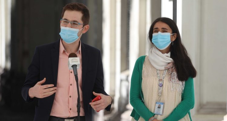 Mesa de la Convención atribuye a la desinformación el sostenido aumento del Rechazo en las encuestas