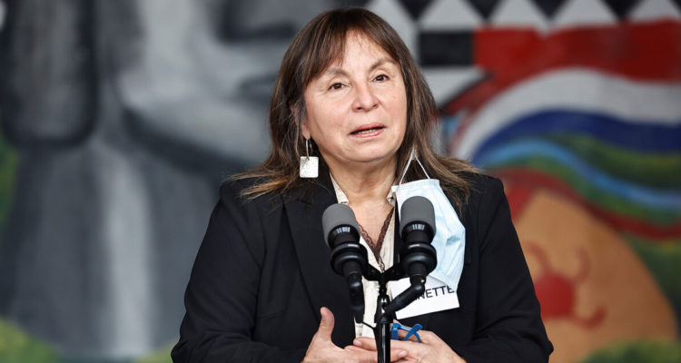 Ministra Jeanette Vega