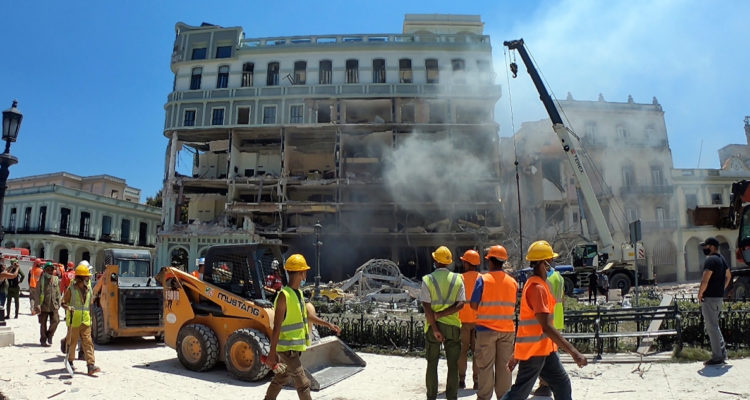 Al menos 8 muertos, 13 desaparecidos y más de 30 hospitalizados deja grave explosión en La Habana