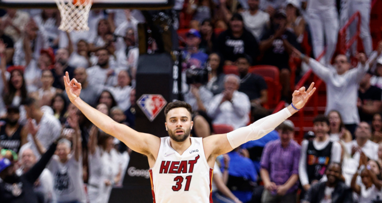 Semifinales de NBA: Heat aumentó ventaja sobre 76ers.
