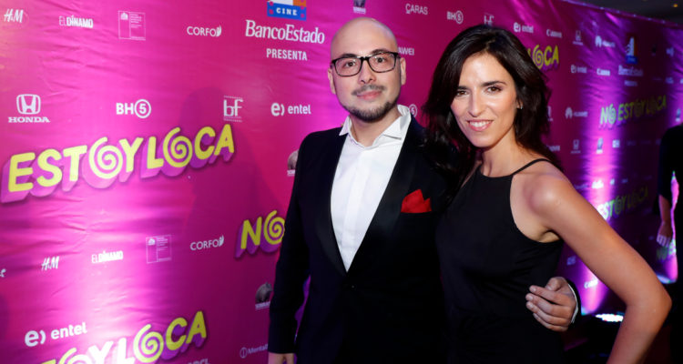 La actriz Paz Bascuñán y el cineasta Nicolás López en la premiere de No Estoy Loca.