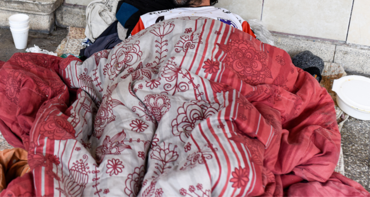 Hombre en situación de calle muere por hipotermia en Temuco