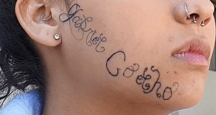 mujer-tatuada-a-la-fuerza-tayane-caldas