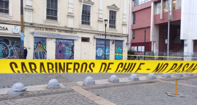 persona-baleada-en-valparaiso-plaza-anibal-pinto