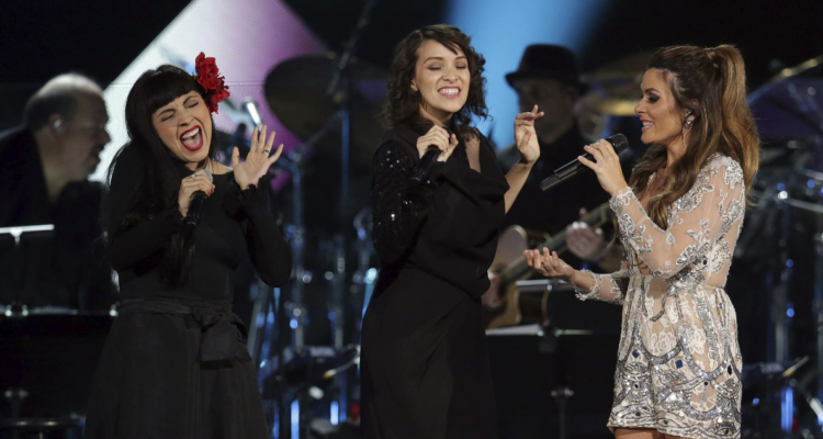 kany-garcia-mon-laferte-amistad