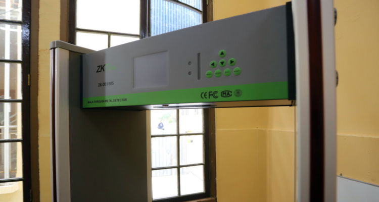 Colegio de Valparaíso pórticos