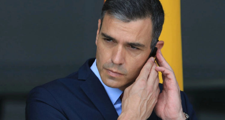 Presidente español reforzará control sobre los servicios secretos tras escándalo por espionaje