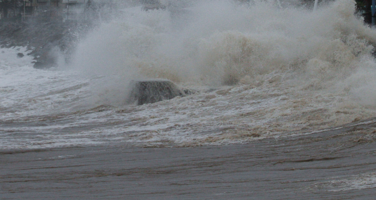 Sistema frontal podría paralizar búsqueda de hombre desaparecido en Coronel