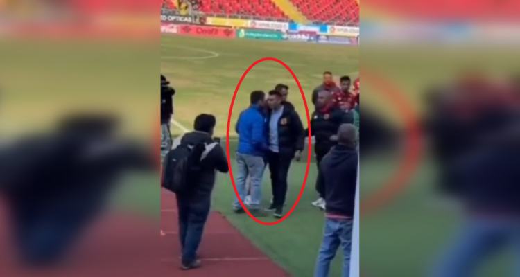 DT de Rangers de Talca y periodista del plantel protagonizan incidente.