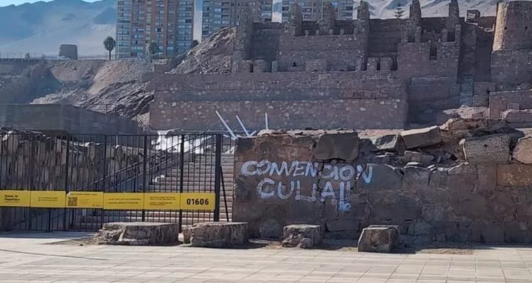 Rayado Convención Culiá en Tuinas de Huanchaca