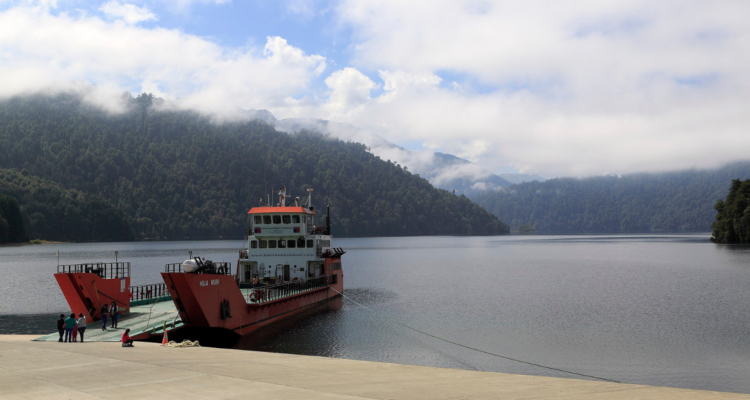 Reapertura del paso Hum Hum: usuarios deben reservar barcaza con 2 días de anticipación