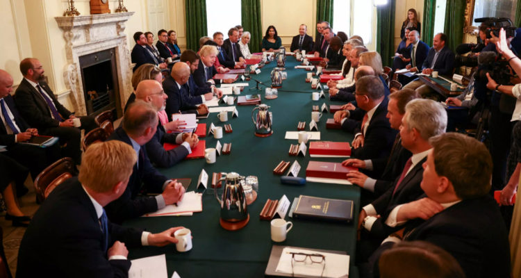 Reino Unido dice que pronto “modificará” el Protocolo de Irlanda del Norte acordado tras el Brexit