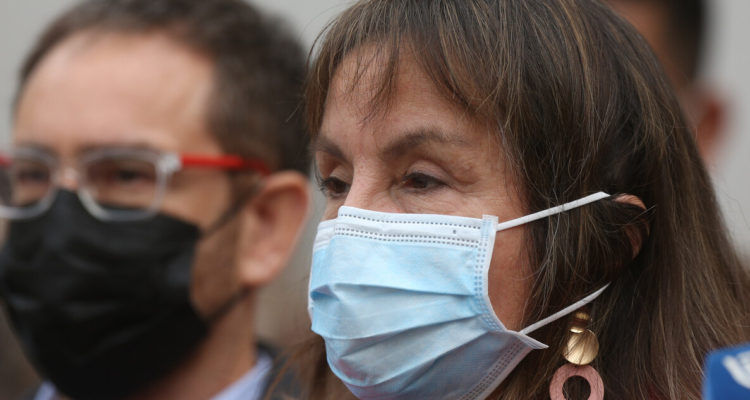 Republicanos piden salida de ministra Vega si Gobierno no comprueba existencia de presos políticos