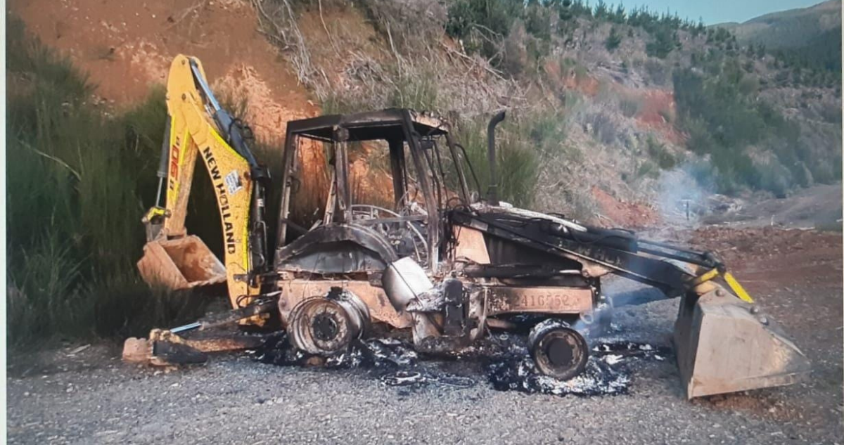 Maquinaria quemada en La Araucanía