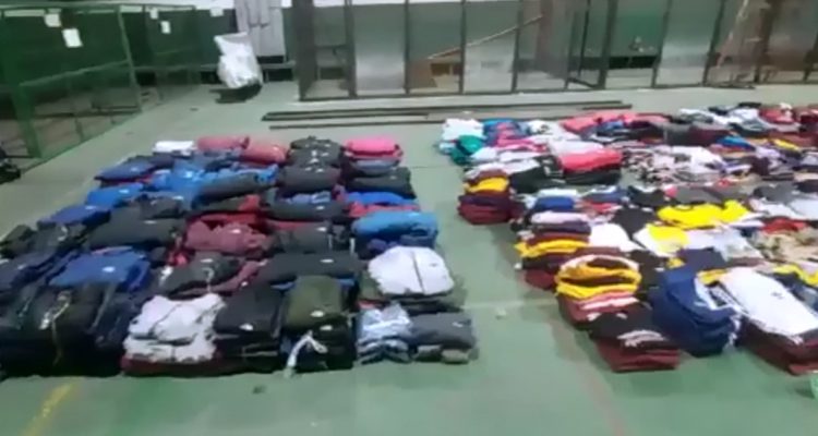 Cinco detenidos tras incautación de $65 millones en ropa falsificada en el barrio Meiggs