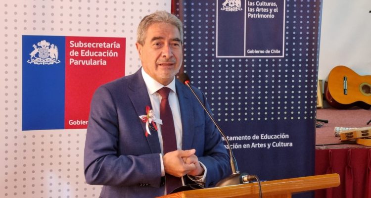 cuestionan a seremi de relativizar abuso en colegio