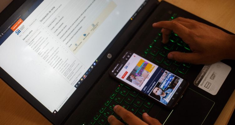 SII informa que extendió por 1 semana más plazo para presentar declaraciones de Renta con devolución