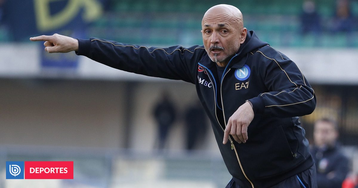 I tifosi del Napoli “dirottano” l’auto dell’allenatore per chiederne le dimissioni
