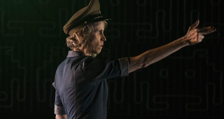 Nona Fernández, Space Invaders