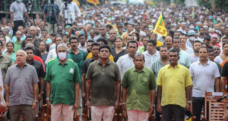 Multitudinaria protesta en Sri Lanka para exigir la renuncia del presidente Rajapaksa