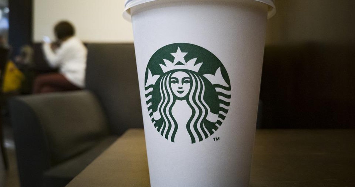 Starbucks se retira de Rusia y cerrará 130 locales en ese país