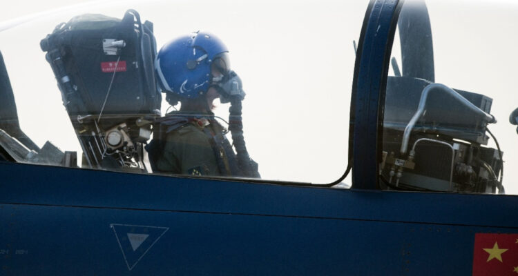 China efectúa su segunda mayor incursión del año en la zona de defensa aérea de Taiwán.