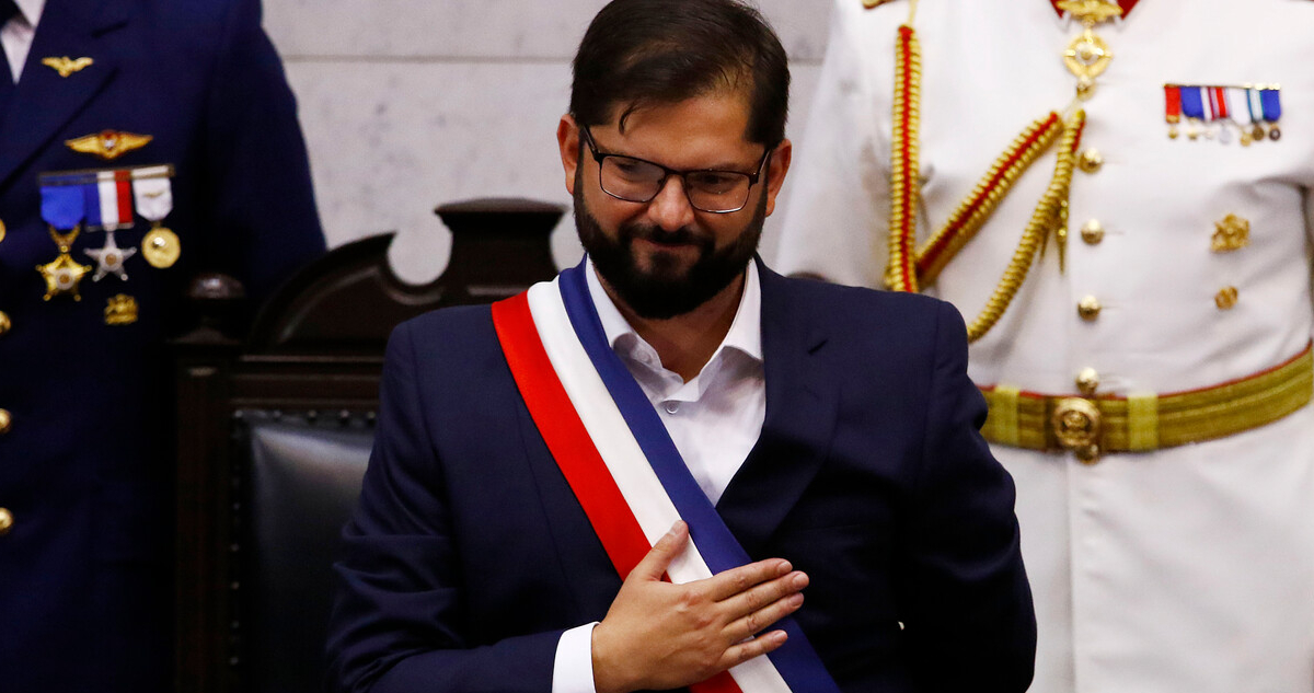 Time incluye al presidente Boric entre las 100 personas más influyentes de 2022